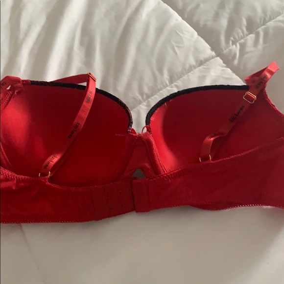 Bra - Picture 3 of 3